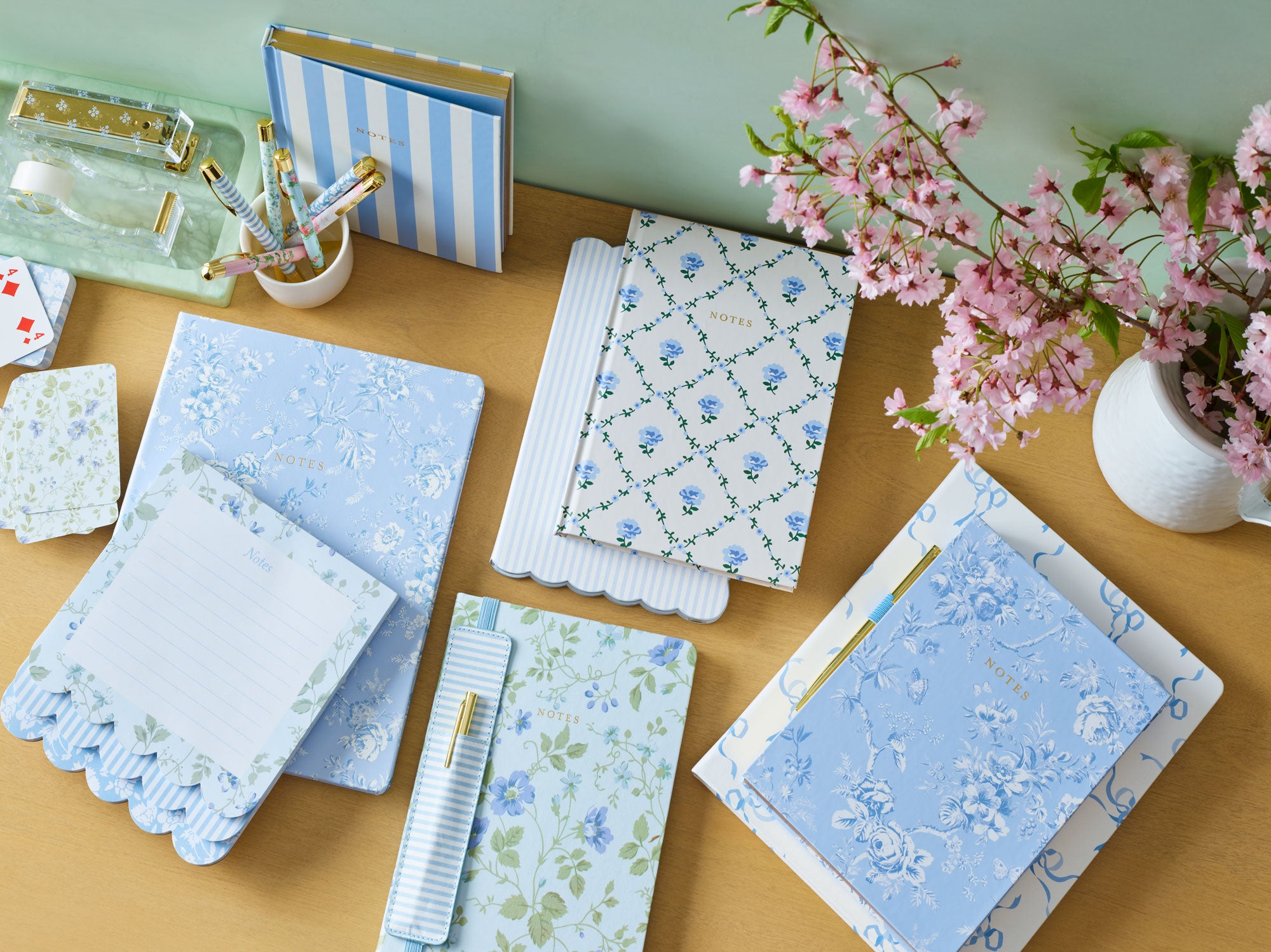 Laura Ashley Heirloom Cottage Cornflower Blue Note & Pen Set