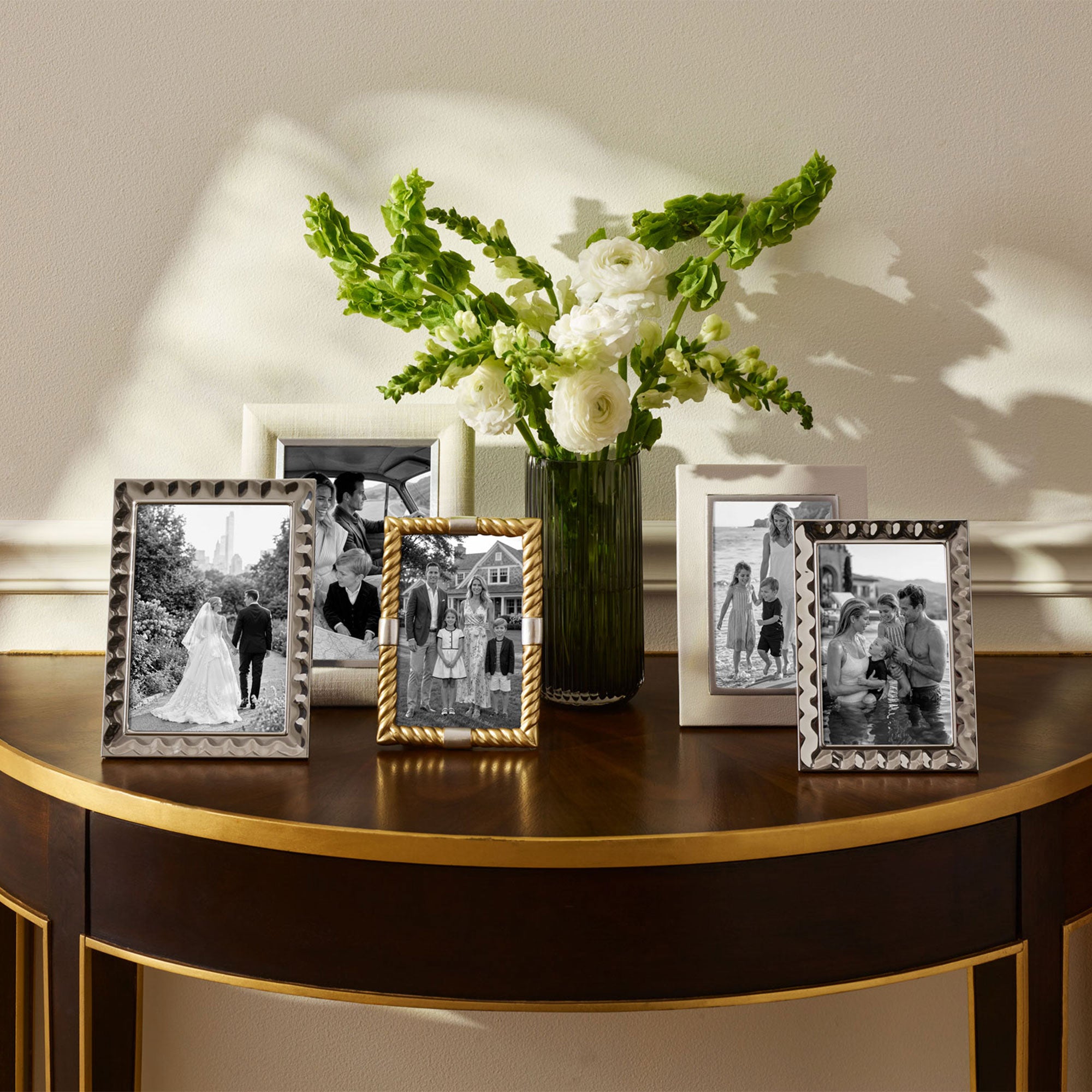 Neiman Marcus Ivory Modern Luxe Picture Frame | 4'' x 6''
